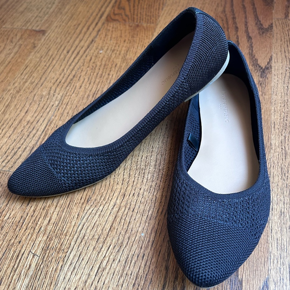 Banana Republic Sustain Knit Pointed-Toe Flats - Picture 2 of 9